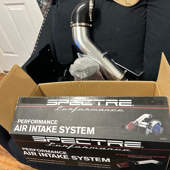 Spectre Performance Air Intake System - Picture 6 of 9